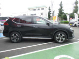 万が一のトラブルにも、全国の3000ケ所の日産サービス工場で修理可能!!年間走行距離無制限、バッテリーも保証対象です!