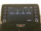 いまや必須装備「ナビゲーション」搭載!知らない場所にスイスイッとドライブ。もう、これなしではハンドルを握れませんね!でも運転中の操作は危険ですのでご注意ですね☆