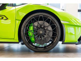 Green CCMR brakes calipers