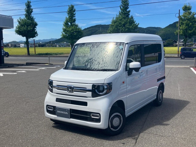 N-VAN ファン 4WD