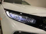 LEDヘッドライトで夜道も安心!