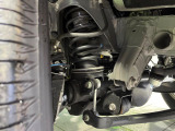 お車を安心してお乗りいただく為には、足回りの定期点検が欠かせません。サービスサポート(有償保証)では無料点検もご提供しており、安心のカーライフをお過ごしいただけるサポート体制が整っています。