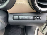 各種、多機能なスイッチが、運転席右側に配置されております。