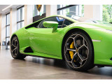 Yellow caliper