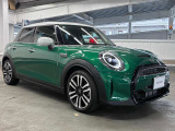 BMW・MINIの厳しい試験を突破したメカニックが多数在籍しております。ご購入後の納車前整備をしっかりいたします。楽しいMINIライフをお過ごしください。