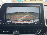 狭い駐車場や立体駐車場などもリアルに映るバックガイドモニター付でラクラク駐車♪