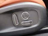 ◆パワーシート『電動パワーシートですので運転中のシート調節も安全に行えます。微調整も可能ですのであなただけのドライビングポジションを実現します。』