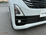 LEDフォグランプ付きです!その上にはL字型に光るシグネチャーLEDポジションランプ