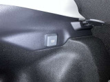 AC100V、1500Wのコンセントを車内に設置。アウトドアや駐車場で野外のコンセントとして利用できます。また、停電などの非常時にも使える便利な機能です!