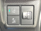【ホンダセンシング】走行中に前方の車両等を認識し、衝突しそうな時は警報とブレーキで衝突回避と被害軽減をアシスト。より安全にドライブをお楽しみいただけます。