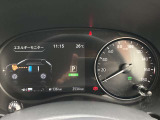 メーター内にドライブアシストディスプレイがあり、ドライバーに必要な車両情報を表示してくれます♪
