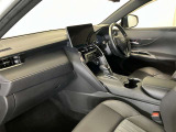 分かりやすく操作しやすい運転席まわりです☆