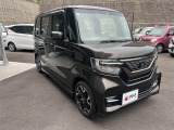 私たちは販売だけのお店では ありません。ご購入後のメンテナンスや車検、もしもの事故の際の対応など、お客様を末永くサポートさせていただくために『近隣のお客様限定』でお車をご案内させていただいております。