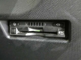 ナビ連動タイプのETC車載機です。ナビゲーションと連動してくれますのでカード未挿入を知らせてくれるなど便利な機能が追加されています。