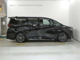 この度は、当社の展示車をご覧いただきまして、誠に有難うございます。自信をもってお勧めできる車となりますので、ごゆっくりご覧頂きたいと思います。