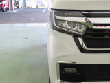 LEDヘッドライトは、点灯の瞬間から光量を発揮し、突然暗くなるトンネルなどでの安定感を高めます。