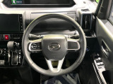 【純正革巻きステアリング】上質な革を使用することで、手にしっかり馴染みとても運転しやすいハンドルです♪