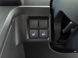 納車前に12ヶ月点検・エンジンオイル交換・ バッテリー交換・ワイパーゴム交換・キーレス、キーフリーの電池交換を実施しております。ダイハツの整備士がきっちりと点検したお車をお届けいたします!