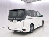 走りにこだわりながら収納力も持ち合わせたお車です。荷物を載せて軽快なドライブを楽しめますよ♪