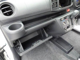 中古車は一物一価、同じようなお車でも、整備状況、外内装の状態など様々です。