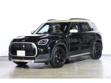 MINI NEXT勝どきでは常時約10台を屋内展示場にて展示中。天候に左右されることなくゆっくりとご覧頂けます。その他ストックヤードにも在庫がございます。ご来店の際は在庫確認の上ご来店下さいませ。