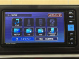 Bluetooth対応、CD/DVD再生機能付き。お好きな音楽を聴きながらのドライブは楽しいですよね〜♪
