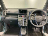 納車前にはプロのメカニックが点検、整備を行いますので安心してお乗り頂けます!!