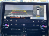 狭い駐車場や立体駐車場などもリアルに映るバックガイドモニター付でラクラク駐車♪