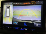 バックモニター付なので後退時に後方が見えるので安心。 車は構造上、死角がたくさんなので万が一を考えると必須ですね。 あくまで補助の為の装備、バックは目視で確認する事が重要ですよ。