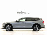 V60CCはあなたのアクティブなライフスタイルを支えるだけの存在ではありません。都市で過ごす日常から、果てしない好奇心に導かれる冒険の旅まで、あなたの人生のすべての瞬間を輝かせるためのパートナーです。