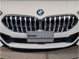 【キドニーグリル】BMWは約90年もの間、ほぼ全ての車両にひと目でBMWだと分かるこの特徴的なフロントグリルが備えられ、デザイン・アイコンとして親しまれてきました。