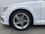 純正アルミホイール装着車両です!