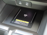 ワイヤレス充電も完備