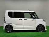 ドアは約90度に開くので荷物も積み込みやすく、乗り降りもしやすい♪ ロングドライブも快適に過ごせる工夫がいっぱいです♪♪