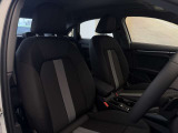 Audiは創業者であるホルヒの「いかなる時代においても第一級の素材を用い、操縦安定性に優れ、さらに進歩的なクルマの製造を目指す」という考え方に則り、こだわり抜かれたインテリアを目指しています。