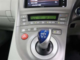 操作しやすいシフトレバー部になります。
