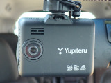 ◆【ドライブレコーダー】映像・音声などを記録する自動車用の装置です。もしもの事故の際の記録はもちろん、旅行の際の思い出としてドライブの映像を楽しむことができます。
