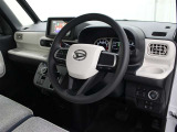 運転席廻りです。