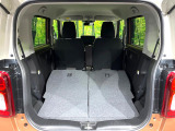 普段のお買い物や通勤、送迎等に十分な荷室スペースを確保しております。セカンドシートを倒すと、大きな荷物の積載も可能です♪