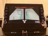 いまや必須装備「ナビゲーション」搭載!知らない場所に、スイスイッとドライブ。なんて便利な機能でしょうか?もう、これなしではハンドルを握れませんね!でも、運転中の操作は危険ですのでご注意ですね♪