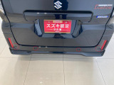 後退時ブレーキサポート・後方誤発進抑制機能センサーです。リヤバンパーに設置された超音波センサーが車両後方の状況を検知し各種制御を行います。またパーキングセンサー機能がブザーで危険をお知らせします♪