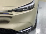 LEDヘッドライトは、点灯の瞬間から最大光量を発揮し、突然暗くなるトンネルなどでの安定感を高めます。