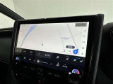 純正ナビを装備。タッチパネル式で使いやすく、お出かけもラクラクです。