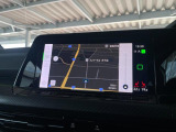 10インチの大型全面タッチスクリーンを搭載。ナビシステムの範囲を超えて車両を総合的に管理できるインフォテイメントシステムです。