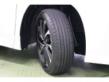 タイヤサイズ 205/55R17。