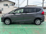 両側パワースライドドア付きで便利!小さなお子様も乗り降り楽々です♪スイッチは運転席にもありますよ!
