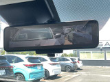 スマートルームミラー 後席に人が乗っていたり、荷物を沢山ん載せていてもしっかり後方視界を確保