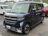 メーカー純正の全方位モニタ付きナビ搭載で