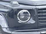 【フルLEDヘッドライト】ヘッドライトとリアコンビネーションランプのすべてにLEDが使用されています。長寿命・低消費電力、良好な視認性を確保します。