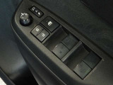電動格納式ドアミラー・パワーウインドウを装備しています。